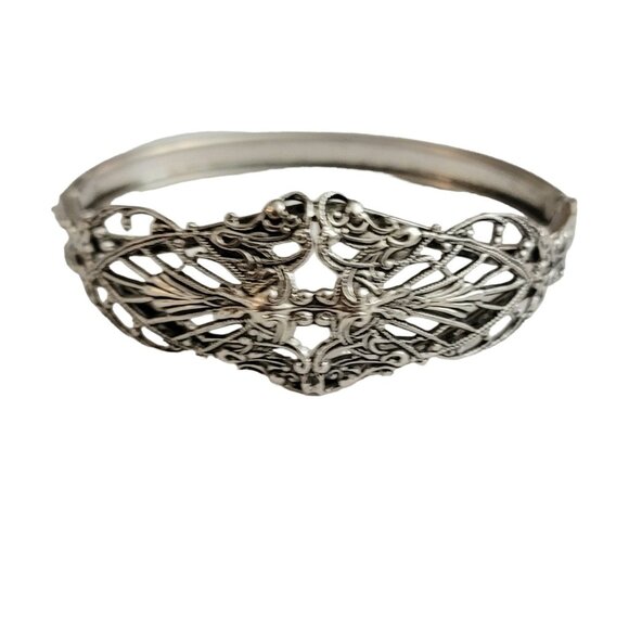 Silver Tone Filigree Victorian Style Tongue Clasp Bangle Bracelet - Picture 12 of 12